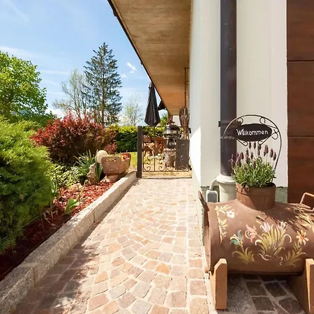 Wooden In St Johann In Tirol With A Terrace شقة سانكت يوهان ان تيرو