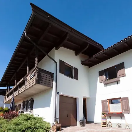 Wooden In St Johann In Tirol With A Terrace Apartamento Sankt Johann in Tirol