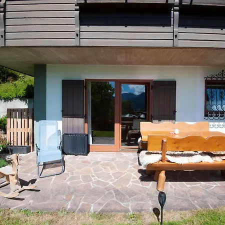 Wooden In St Johann In Tirol With A Terrace Apartamento