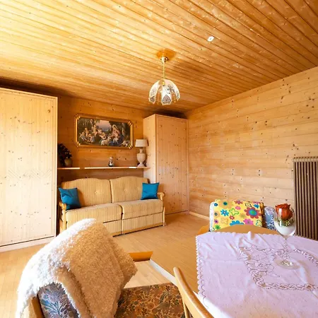 Wooden In St Johann In Tirol With A Terrace Apartamento Sankt Johann in Tirol